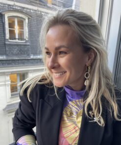 Alternative view of statement oorbellen shell we love you