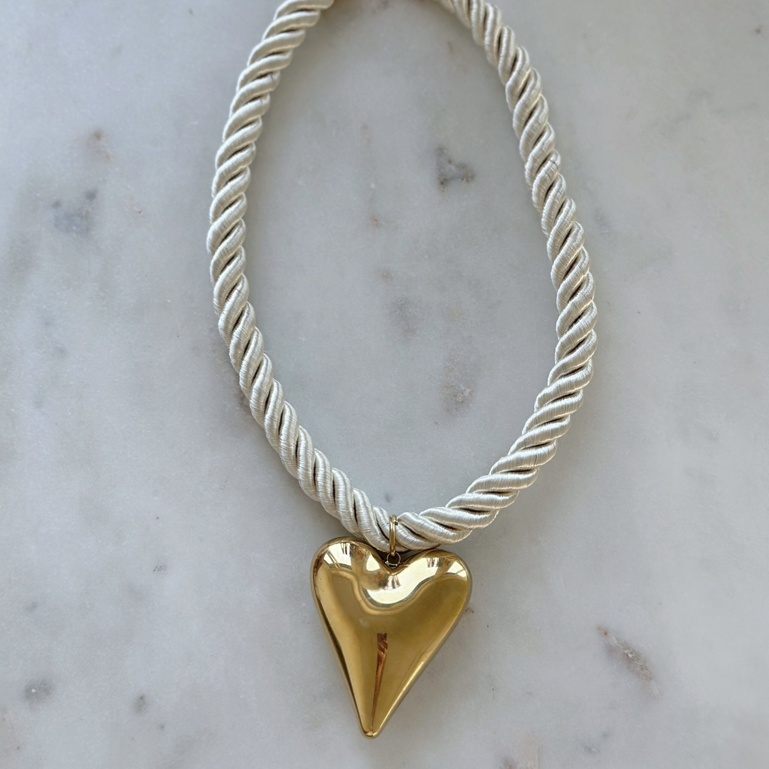 necklace champagne heart 1 necklace champagne heart