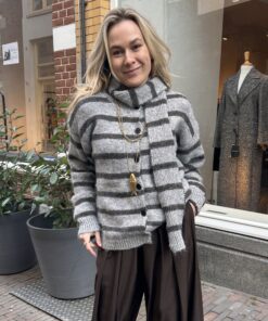 Sjaaltrui Cozy Stripes Grey
